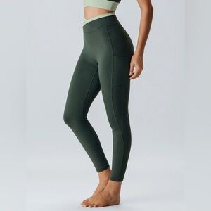 Berlook Activewear Dark Green Natural Waisted Leggings 25"